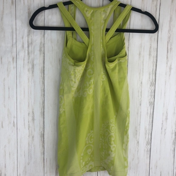Athleta green tank with built in bra - Picture 7 of 7